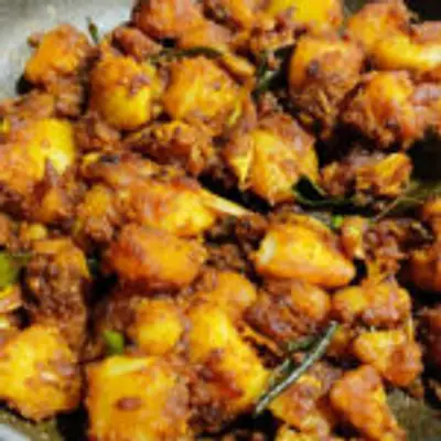 எவ்வளவு செய்தாலும் காலியாகும் உருளைக்கிழங்கு காரக் கறி இப்படி ஒரு தரம் செய்து பாருங்க!
