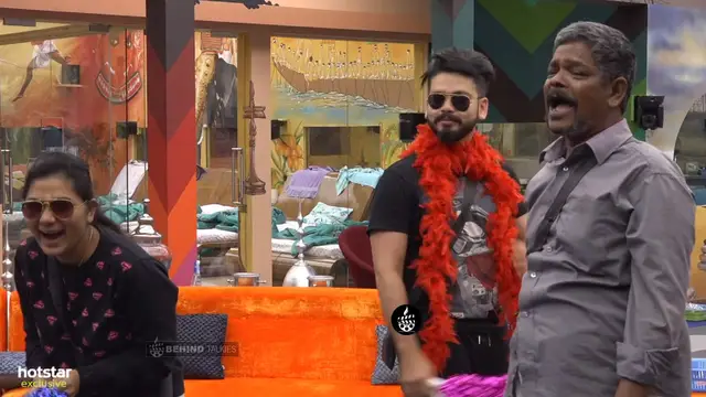 Suresh Thampanoor In Bigg Boss House Laughing