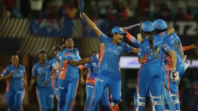 “MSD का फीमेल वर्शन…!” मुंबई की जीत के बाद Harmanpreet Kaur की हो रही जमकर तारीफ, फैंस ने बांध दिया सोशल मीडिया पर समा