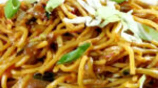 வீட்டிலேயே சுவையான மசாலா நூடுல்ஸ் சட்டுனு இப்படி ஒரு முறை செய்து பாருங்கள்!!
