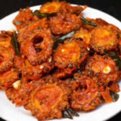 மாலை நேர ஸ்நாக்ஸ் பாகற்காய் சிப்ஸ், இப்படி செய்து கொடுத்தால் விரும்பி சாப்பிடுவார்கள்!