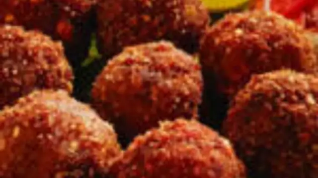 நாவூறும் சுவையில் அருமையான மீன் கோலா உருண்டை ரெசிபி எளிதாக எப்படி வீட்டில் தயாரிப்பதுன்னு நீங்களும் தெரிஞ்சுக்கோங்க!