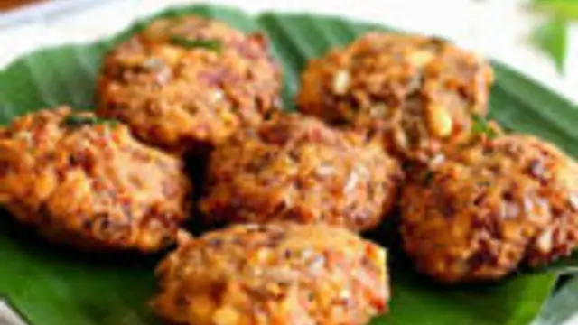 டீக்கடை வாழைப்பூ வடை இப்படி செய்து பாருங்க! அதன் சுவையின் ரகசியம் இது தான்!