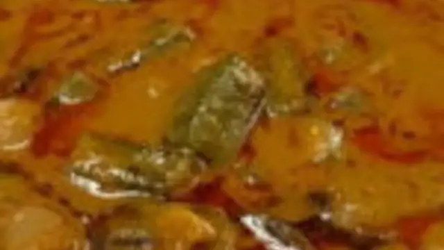 கிராமத்து மண் மனம் மாறாமல் வெண்டைக்காய் காரக்குழம்பு ஒரு முறை இப்படி செஞ்சி பாருங்க! ஒரு சட்டி குழம்பும் காலியாகும்!