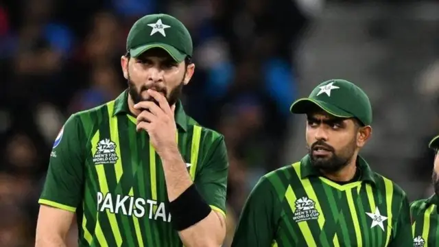 Babar Azam Fail: बाबर आजम ने तोड़ी खराब बल्लेबाजी की सारी हदें, लगातार 16वीं बार हुए फेल, 2 टेस्ट खेलने वाले खिलाड़ी ने सिखाया सबक