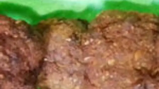 உரலில் இடித்த ஆட்டுக்கறி வடை இப்படி சுட்டுப் பாருங்க! இந்த டேஸ்டை வாழ்க்கைல மறக்கவே மாட்டீங்க!
