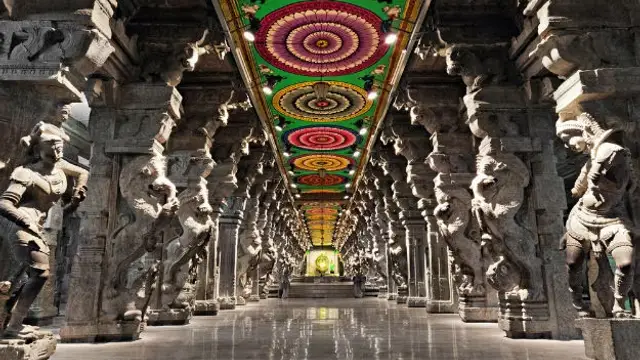 மதுரை மீனாட்சி அம்மன் கோவில் நம்ப முடியாத ஆச்சரியத் தகவல்கள்