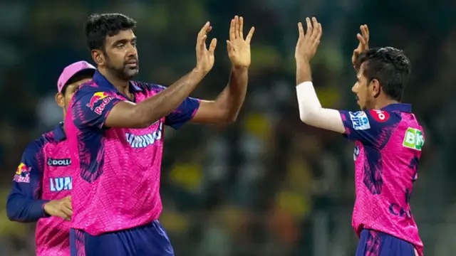 அடுத்த ஆண்டு ஐபிஎல் ஏலத்தில் அஸ்வினை யாரும் எடுக்க மாட்டார்கள் – சேவாக் அதிரடி ஸ்டேட்மென்ட்.