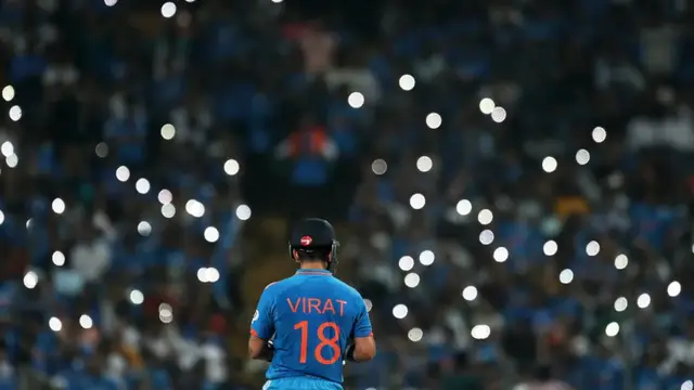 ஸ்ரேயாஸ் மற்றும் கில்லுக்கு இதே வேலை.. விராட் கோலிய பாத்து தெரிஞ்சுக்கோங்க – சாடிய சுனில் கவாஸ்கர்.