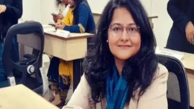 IAS Success Story: केवल यूट्यूब से वीडियो देख की यूपीएससी की तैयारी, पहले ही प्रयास की परीक्षा पास, जाने कौन है ये आईएएस ऑफिसर!