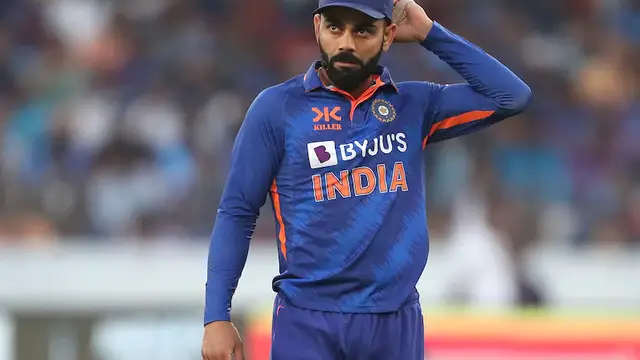 Virat Kohli ने अपनी जिद की वजह से खतरे में डाल दी अपनी जान, पूर्व भारतीय कोच ने किया चौंकाने वाला खुलासा