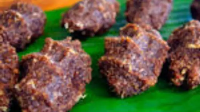 குழந்தைகளுக்கு மாலை நேரத்தில் சாப்பிட ஆரோக்கியமான இந்த செவ்வாழை கொழுக்கட்டை செஞ்சு கொடுங்க!