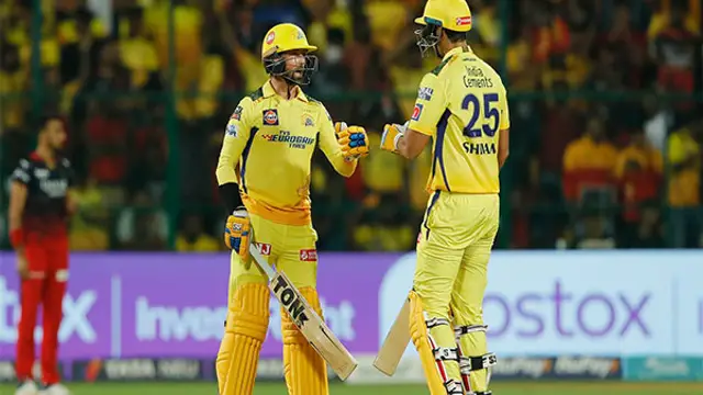 தலைவரையே கோபப்படுத்திடங்களே, CSK vs RCB போட்டியில் மொயின் அலி மீது கோபமடைந்த தோனி- வீடியோ உள்ளே