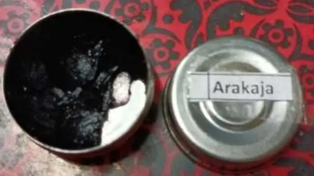 பணம் கட்டு கட்டாக உங்களிடம் வந்து சேர பணத்தில் இதை மட்டும் தடவி வைத்து விடுங்கள்!!