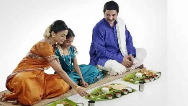 சாப்பிடும் பொழுது மறந்தும் செய்யக்கூடாத சில விஷயங்கள்!!