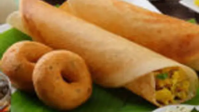 கமகமன்னு சுவையான நெய் தோசை இப்படி செஞ்சி பாருங்க!