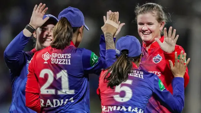Delhi Capitals ने मुंबई इंडियंस को 9 विकेट से रौंदा, काम नहीं आई कप्तान हरमनप्रीत कौर की कोई भी चाल