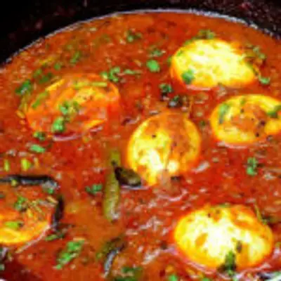 காரசாரமான சுவையில் காரைக்குடி முட்டை குழம்பு செய்வது எப்படி ?