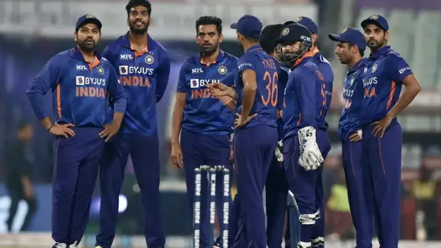 ரன் எடுக்கவில்லை, எடையை குறைக்கவில்லை என அவரை மட்டுமே சொல்வது நியாயமற்றது – ரோஹித்திற்கு ஆதரவாக களமிறங்கிய ஹர்பஜன் சிங்