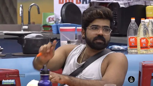 Deepan Murali vegetable cutting in Bigg Boss House