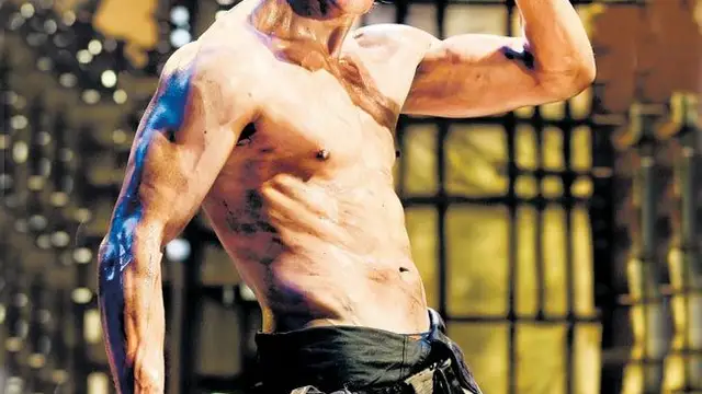 Shah Rukh ने ‘दर्द-ए-डिस्को’ गाने की शूटिंग के लिए दो दिन तक नहीं पिया था पानी, सालों बाद डायरेक्टर फराह ने किया खुलासा