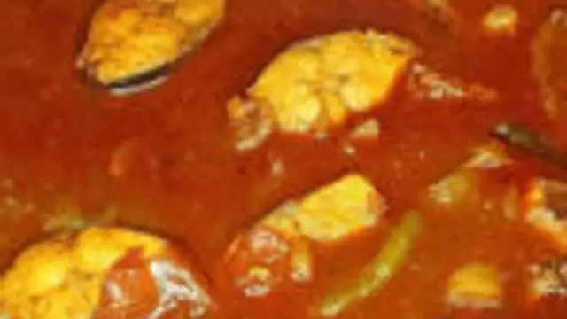 நாவில் எச்சில் வரவழைக்கும் ருசியில் வஞ்சிர மீன் குழம்பு ஒரு தரம் இப்படி செய்யுங்கள்!