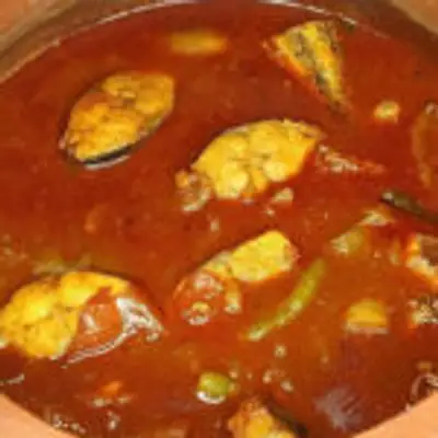 நாவில் எச்சில் வரவழைக்கும் ருசியில் வஞ்சிர மீன் குழம்பு ஒரு தரம் இப்படி செய்யுங்கள்!