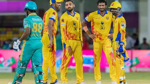 வீடியோ : TNPL போட்டியின் போது DRSக்கே DRS கேட்ட அஸ்வின் – கிரிக்கெட்டில் நடந்த அறிய நிகழ்வு.