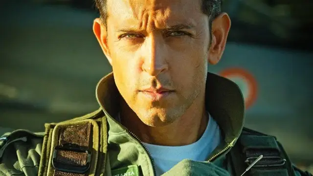 Fighter Teaser: फाइटर के टीजर में दिखा देशभक्ति और एक्शन का डबल डोज, ऋतिक और दीपिका की एंट्री ने रोकी फैंस की धड़कनें