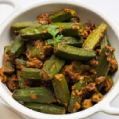சாதத்துடன் சேர்த்து சாப்பிட இப்படி காரசாரமான வெண்டைக்காய் கறி இப்படி செய்து பாருங்க!