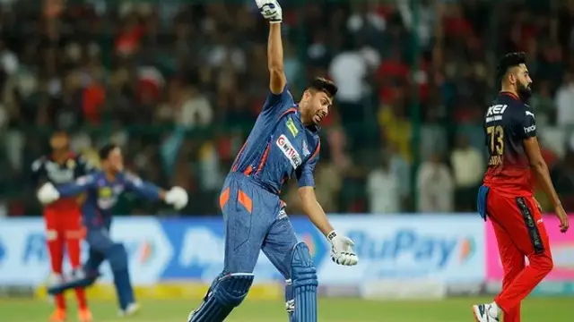 RCB की हार से बेहद गुस्से में नजर आये Faf du Plessis, इस खिलाड़ी को ठहराया हार का जिम्मेदार, विराट कोहली के बारे में कह दी ऐसी बात