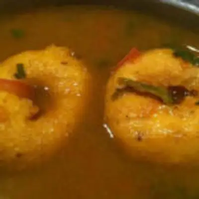 சிம்பிளா 10 நிமிஷத்தில் ருசியான ரச வடை இப்படி செஞ்சி பாருங்க! இதன் ருசியே தனி!