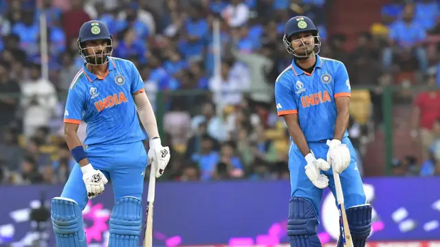 மேக்ஸ்வெல்லை கூட அவுட் பண்ணலாம்.. ஆனால் இவருக்கு எதிரா வாய்ப்பே இல்லை – வாசிம் அக்ரம் புகழாரம்.