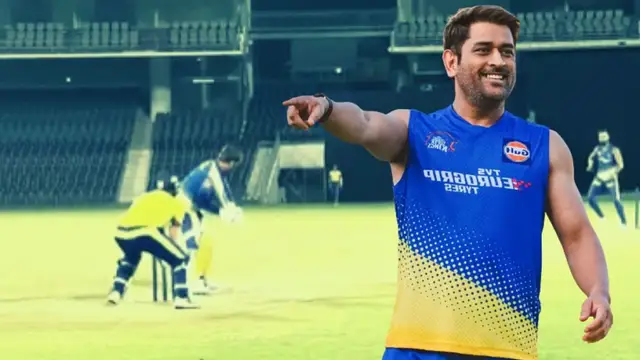 “माही मार रहा है…!” MS Dhoni ने गेंदबाजों के उड़ाए होश, बैक टू बैक छक्के लगाकर कर दिया हैरान, Video हुआ वायरल