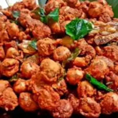 மாலை நேர ஸ்நாக்ஸாக ருசியான வேர்க்கடலை பக்கோடா இப்படி செய்து பாருங்க! மொறு மொறுனு ஸ்நாக்ஸ் ரெடி!!