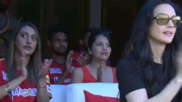IPL 2023யை வெற்றியுடன் தொடங்கிய பஞ்சாப் அணி | மகிழ்ச்சியில் துள்ளி குதித்த ப்ரீத்தி ஜிந்தா வைரல் வீடியோ.
