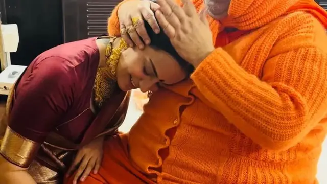 अयोध्या में राममय हुईं कंगना: जगद्गुरू रामभद्राचार्य से की मुलाकात, बोलीं- आज पूरा देश भावुक है, तस्वीरें