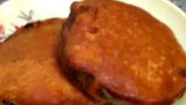 மாலை நேரங்களில் டீ காபியோடு சாப்பிட அருமையாக ருசியில் கத்தரிக்காய் பஜ்ஜி இப்படி செய்து பாருங்க!