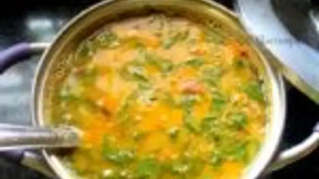 எப்பவும் முருங்கை கீரையில் பொரியல் மட்டுமே செய்யாமல் ஒரு தடவை டிஃபரண்டா சாம்பார் செஞ்சு பாருங்க!