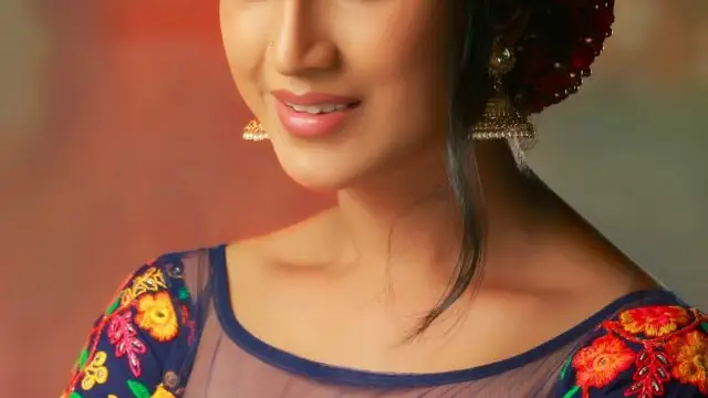 Anjali Ameer