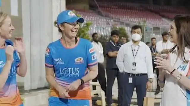 WPL 2023: नीता अंबानी ने टीम के साथ मिलकर लगाये ठुमके, इंटरनेट पर जमकर वायरल हो रहा वीडियो, फाइनल मुकाबला आज