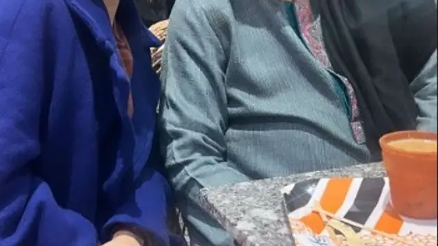 उर्फी को मिले उनके दादा जी! जावेद अख्तर संग तस्वीर शेयर कर कहा- ‘दादा जी से मिली’