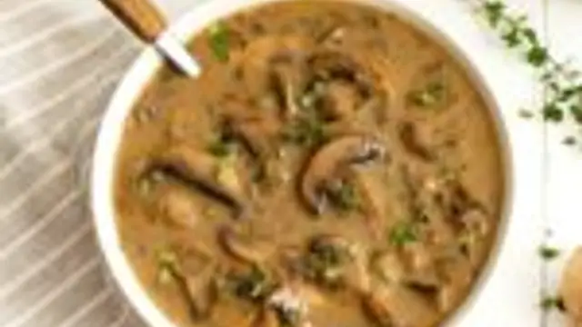மாலை நேரத்திற்கு சுடாக பருக காளான் சூப் இப்படி செய்து பாருங்க! இதன் ருசியே தனி!!
