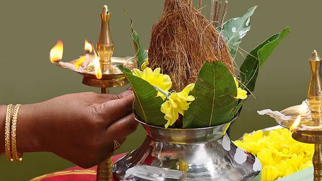 இன்று நவராத்திரி துவங்குகிறது பூஜைகள் எப்படி செய்ய வேண்டும் ? எந்த நேரத்தில் செய்ய வேண்டும் ?