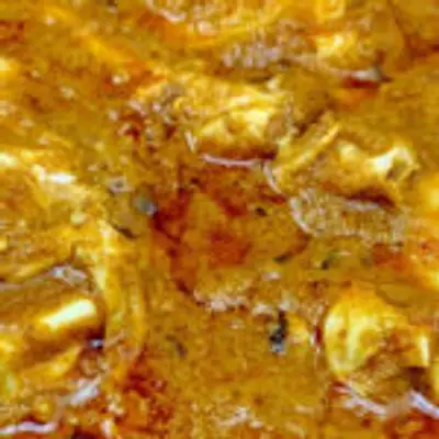 இப்படி கூட முட்டை குழம்பு செய்யலாமா ? ருசியான உடைத்து ஊற்றிய முட்டை குருமா இப்படி செய்து பாருங்க!