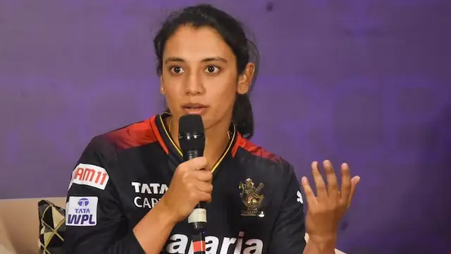 विराट कोहली से तुलना करने पर भड़की Smriti Mandhana, एंकर को सुना दी खरी खोटी!