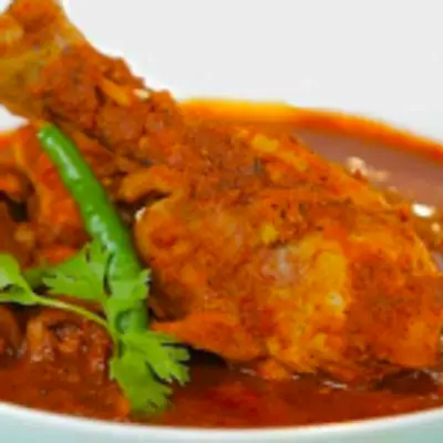 காரசாரமான வறுத்து அரைத்த கோழி குழம்பு செய்வது எப்படி ?