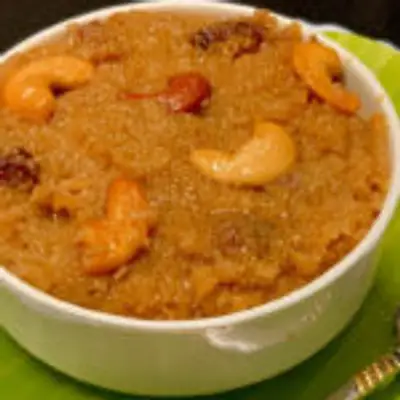 கோதுமை ரவா கேசரி ஒரு முறை இப்படி ட்ரை பண்ணி பாருங்க! எவ்வளவு செய்தாலும் காலியாகும்!