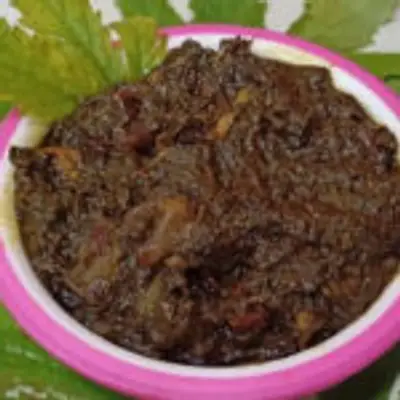 மதிய உணவுக்கு புளிச்ச கீரை துவையல் இப்படி ஒருமுறை செஞ்சு பாருங்க அப்பறம் விடவே மாட்டீங்க!