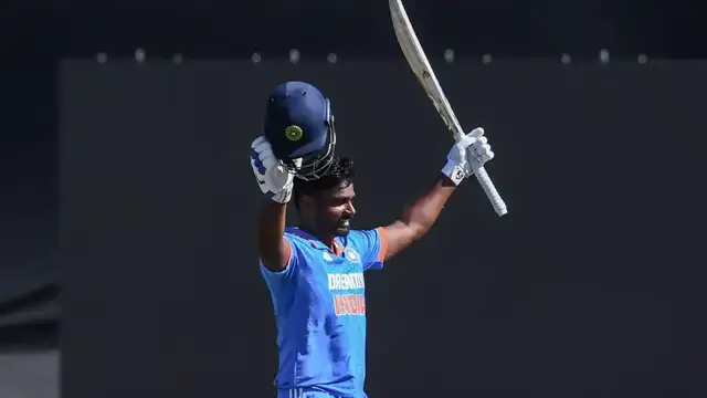 இந்த ஒரு சதத்தால் தான் அவருக்கு இனி வாய்ப்பு கிடைக்கும். சஞ்சுவை பாராட்டி புகழ்ந்த முன்னாள் வீரர்.